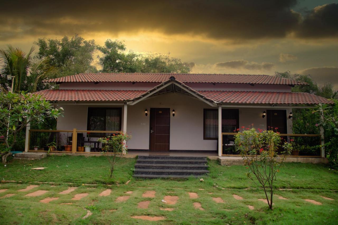 Sterling Banashree Badami Hotel Luaran gambar