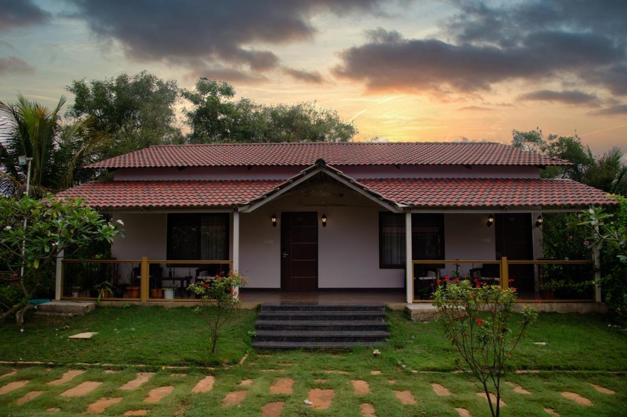 Sterling Banashree Badami Hotel Luaran gambar
