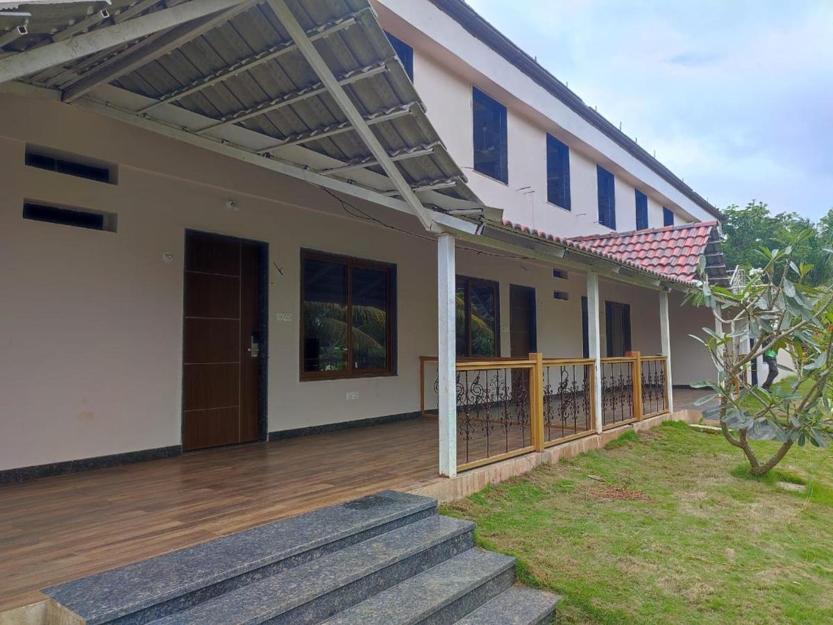 Sterling Banashree Badami Hotel Luaran gambar