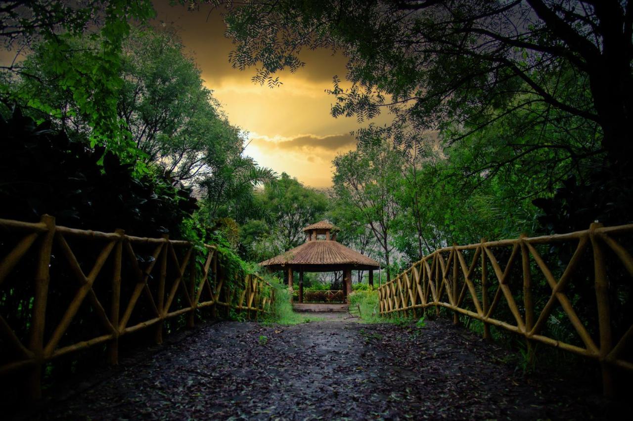 Sterling Banashree Badami Hotel Luaran gambar