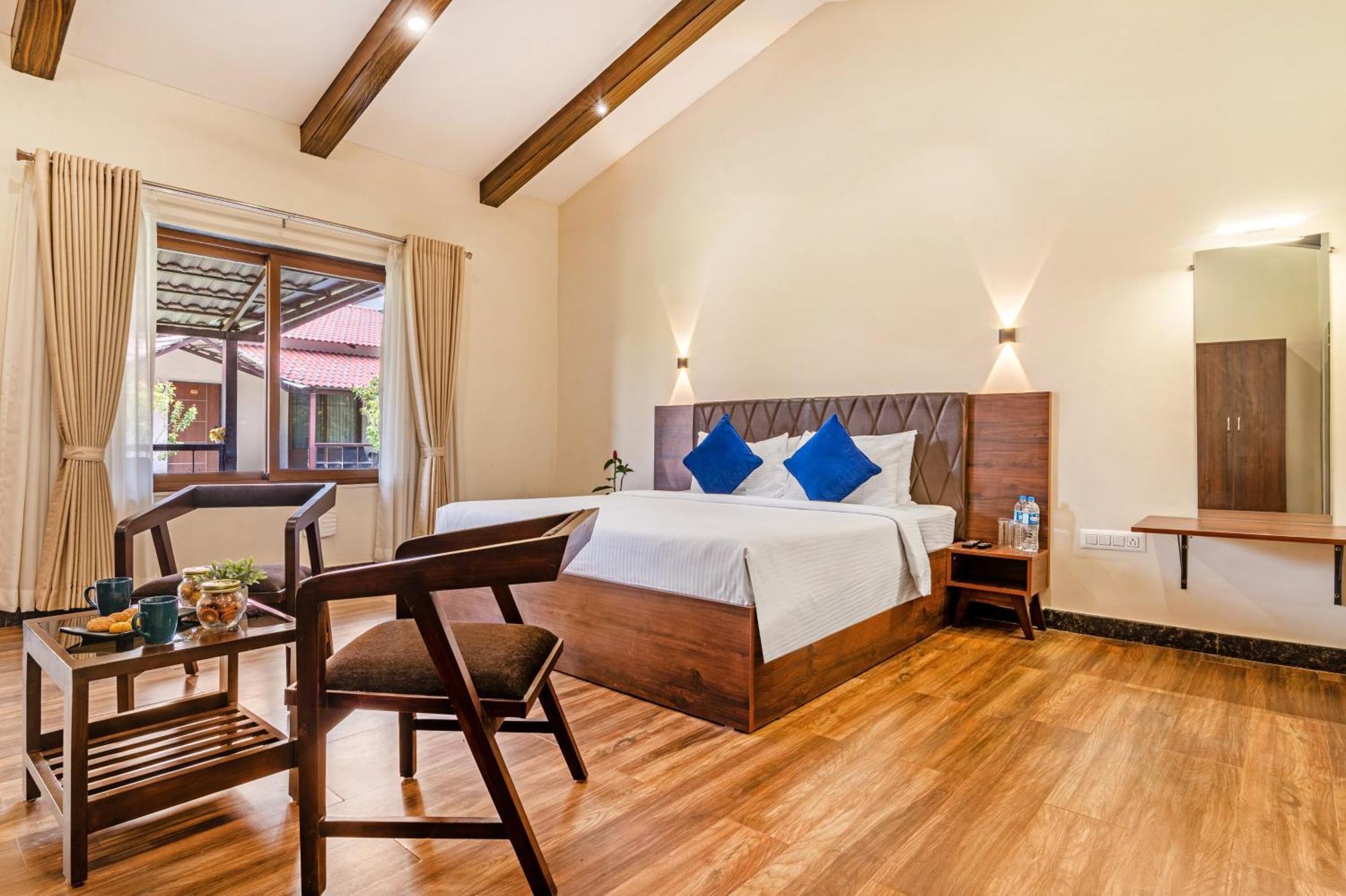 Sterling Banashree Badami Hotel Luaran gambar