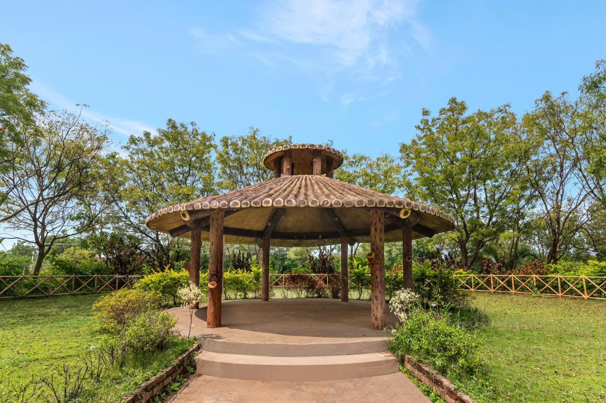 Sterling Banashree Badami Hotel Luaran gambar