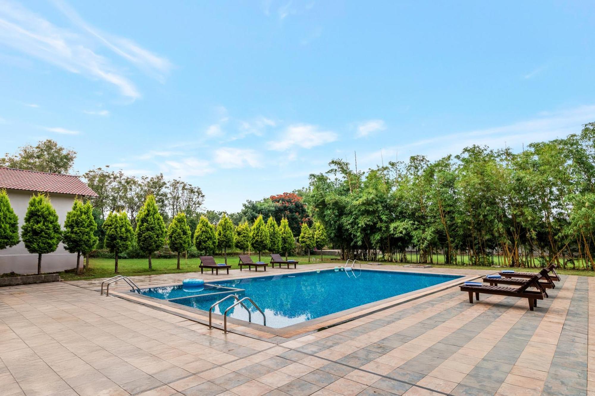 Sterling Banashree Badami Hotel Luaran gambar